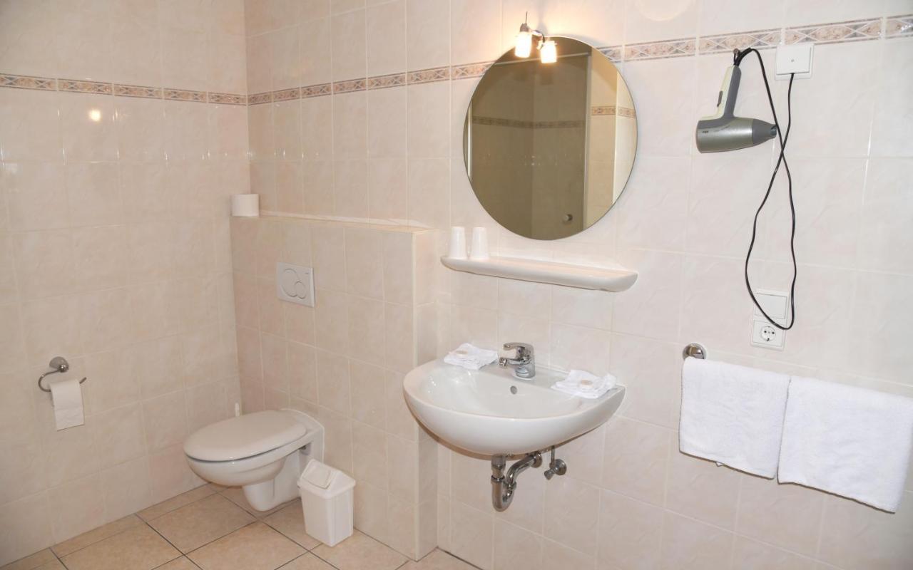 Hotel Schuurman Emlichheim Экстерьер фото